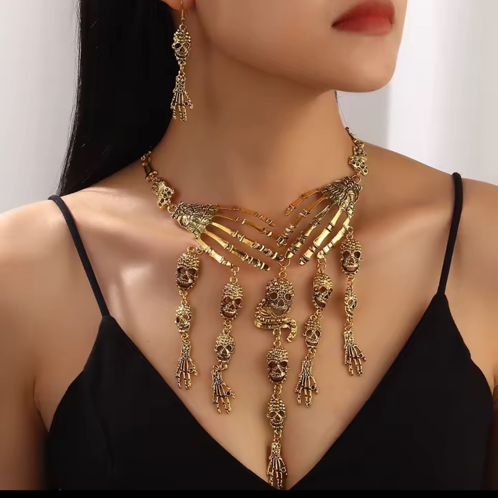 Gothic Royalty Skeleton Hand Necklace Set – Gold Statement Jewelry